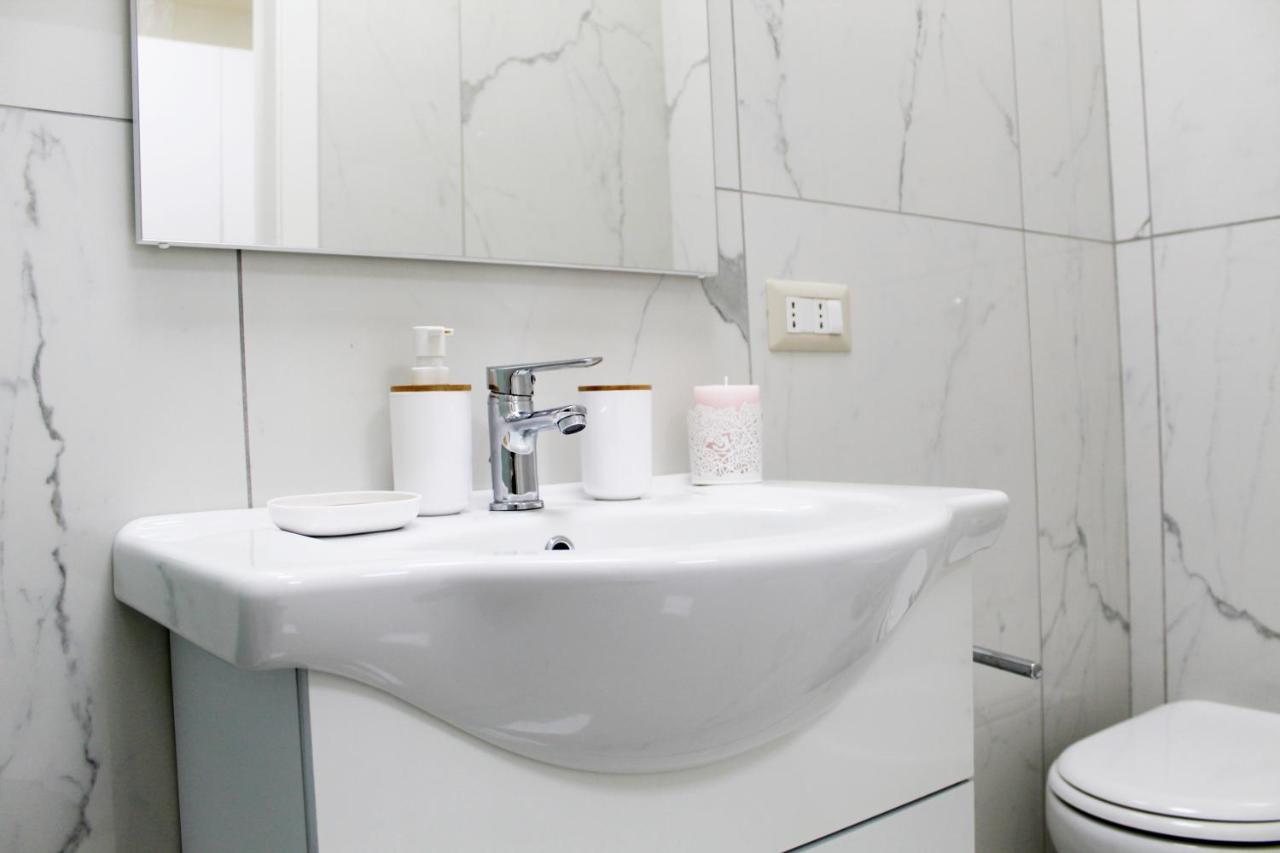 Conforti Apartment Неаполь Экстерьер фото